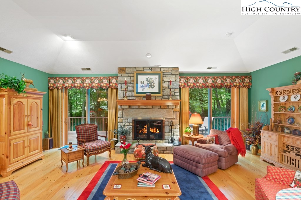 249 Grassy Creek Road Linville, NC 28646 - Photo 4 of 44 Gallery Image 4