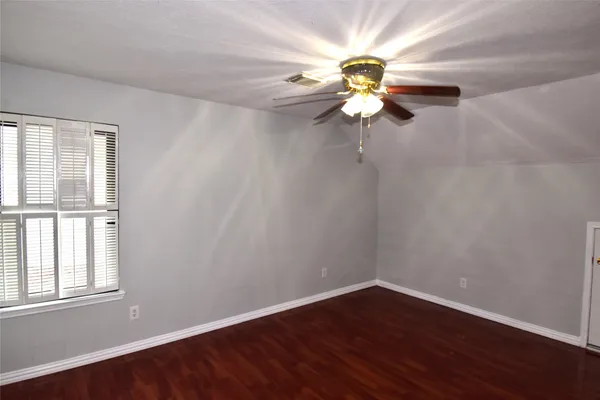 a view of window in a room