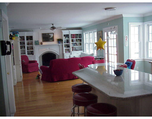 137 Kimball Road Amesbury, MA 01913 - Photo 4 of 13 Gallery Image 4