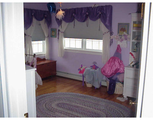 137 Kimball Road Amesbury, MA 01913 - Photo 8 of 13 Gallery Image 8