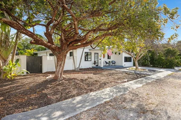 $1,150,000 | 1 Beechwood Drive, Key Haven, FL 33040