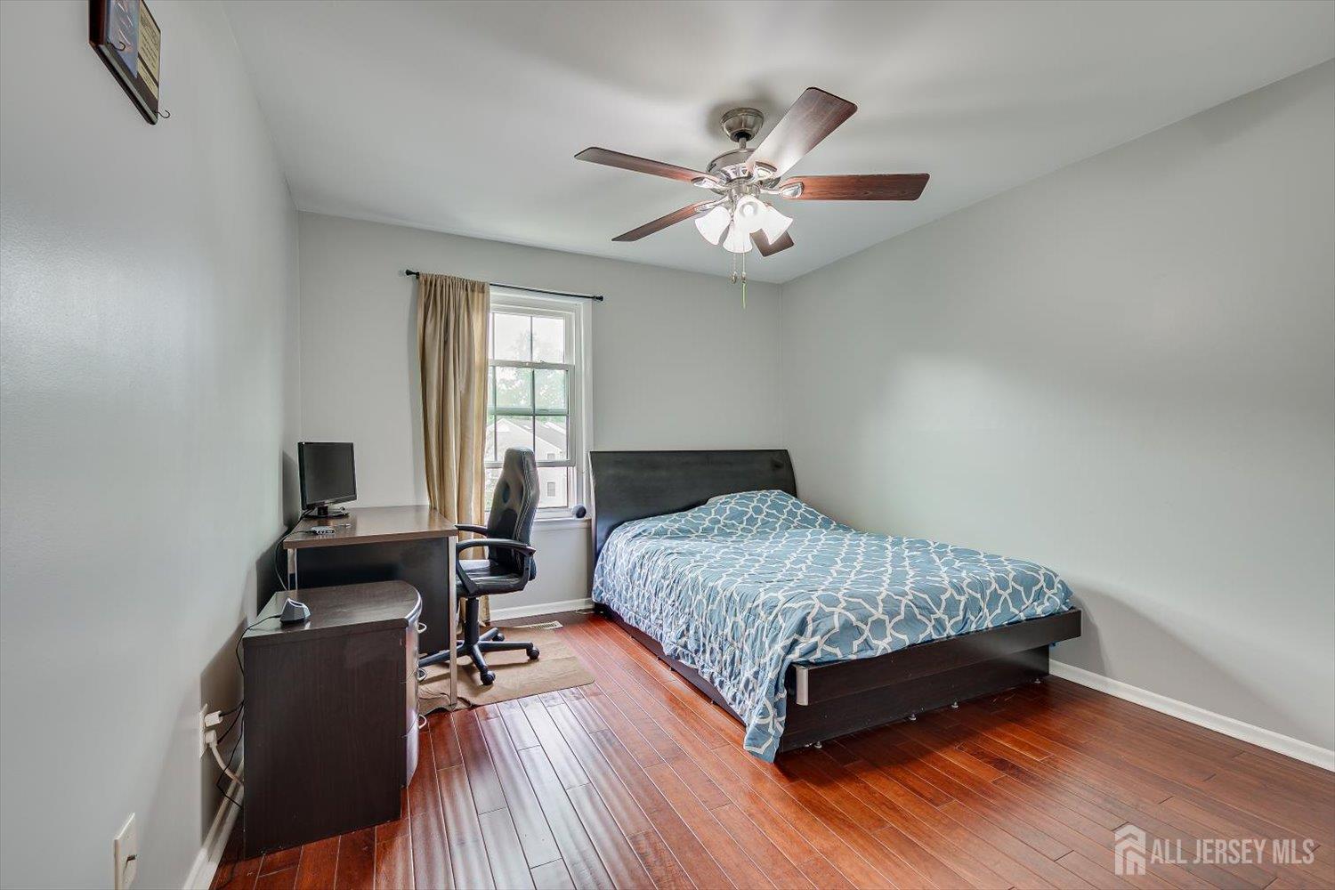 4506 Stonehedge Road Edison, NJ 08820 - Photo 35 of 51