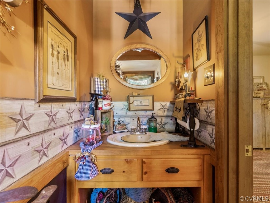 2430 Academy Road Powhatan, VA 23139 - Photo 11 of 43 Powder room on 1st floor.