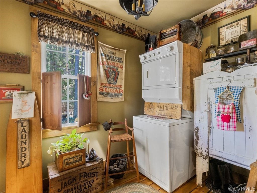 2430 Academy Road Powhatan, VA 23139 - Photo 22 of 43 Laundry room off screened porch.