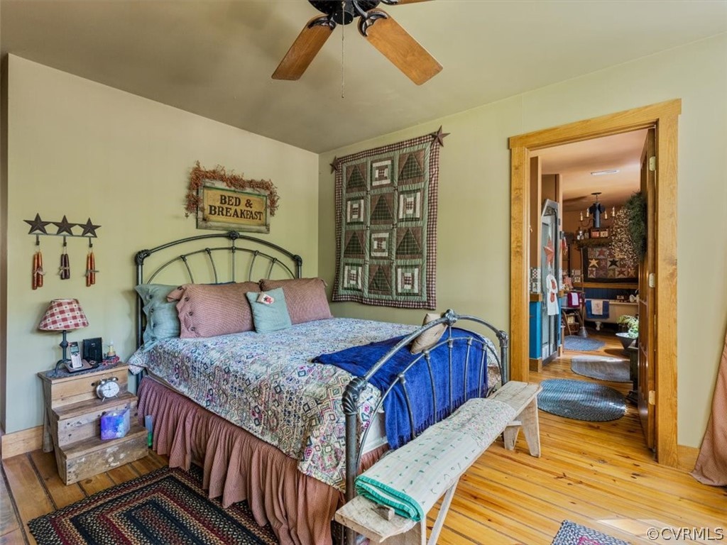 2430 Academy Road Powhatan, VA 23139 - Photo 24 of 43 Owners suite, view into bath.