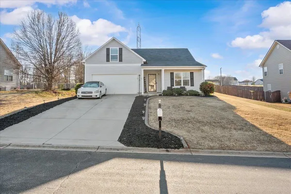 $275,000 | 908 Echo Ridge Drive, Duncan, SC 29334