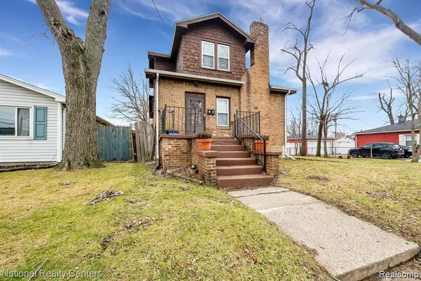 $1,000 | 39 East Brockton Avenue, Madison Heights, MI 48071