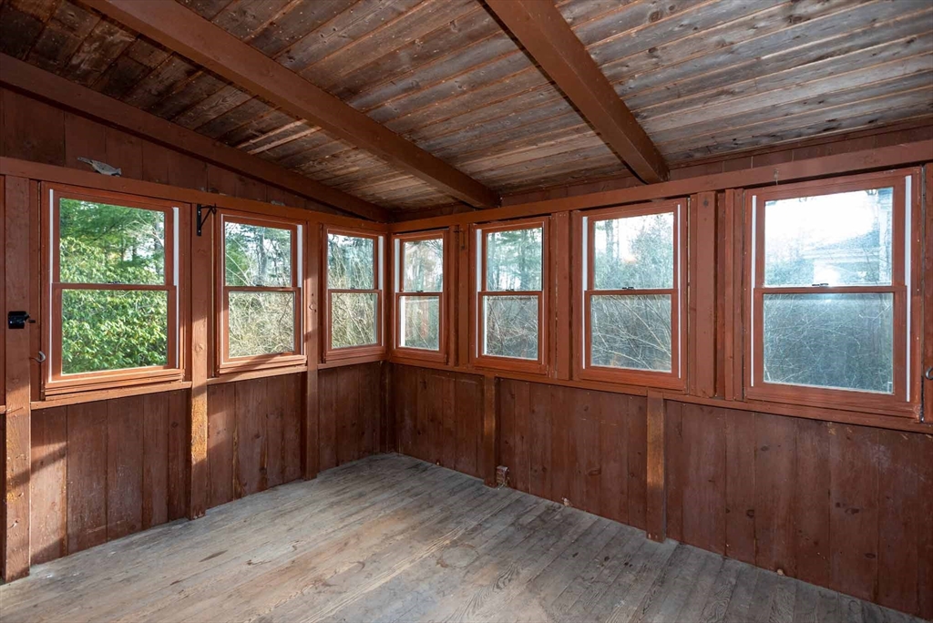 17 Chapman Lane Edgartown, MA 02539 - Photo 24 of 26 a view of an empty room with a window