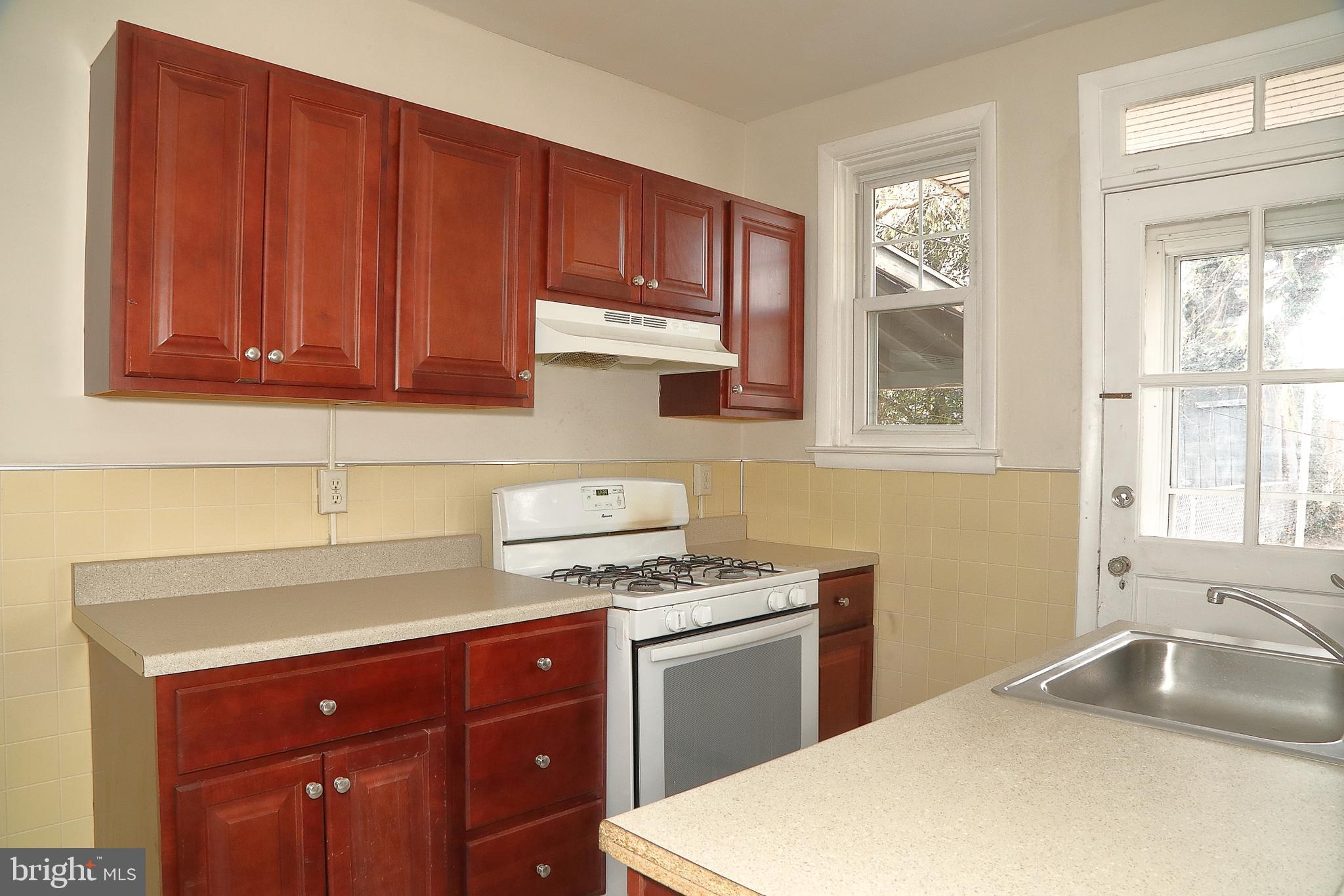 920 North Duke Street Lancaster, PA 17602 - Photo 16 of 32