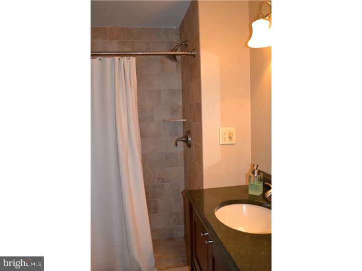 33 Pelham Road Marlton, NJ 08053 - Photo 21 of 24 Bathroom