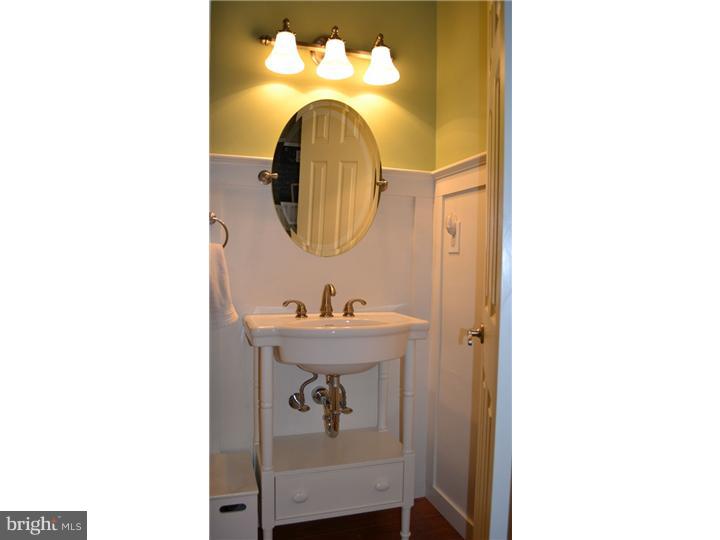 33 Pelham Road Marlton, NJ 08053 - Photo 22 of 24 Bathroom
