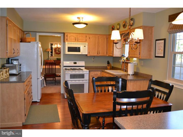 33 Pelham Road Marlton, NJ 08053 - Photo 5 of 24 Kitchen