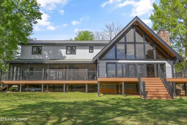 $739,900 | 1374 Paradise Lane, Dandridge, TN 37725