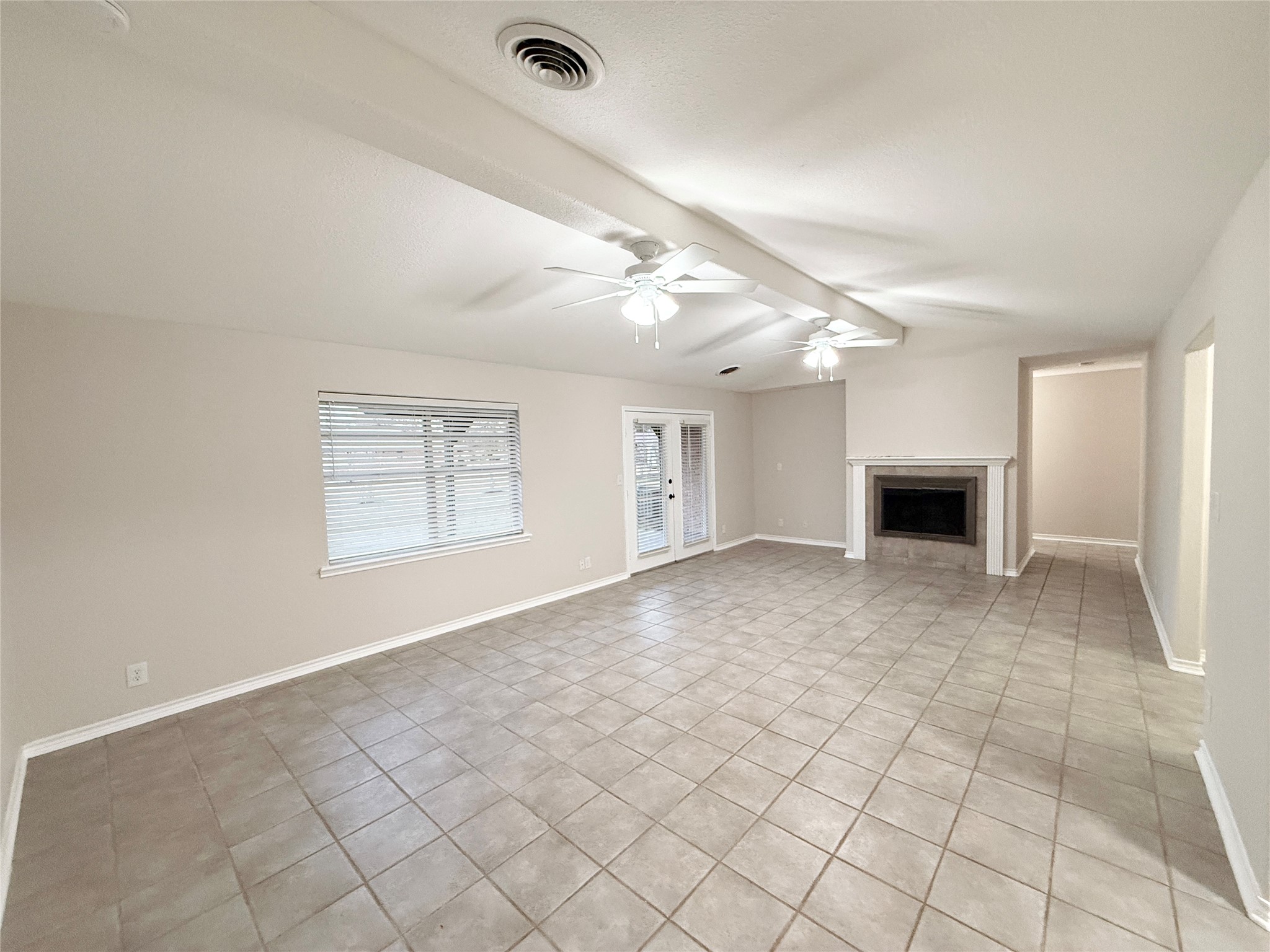 1206 Kent Street Sweeny, TX 77480 - Photo 10 of 21 Living Room