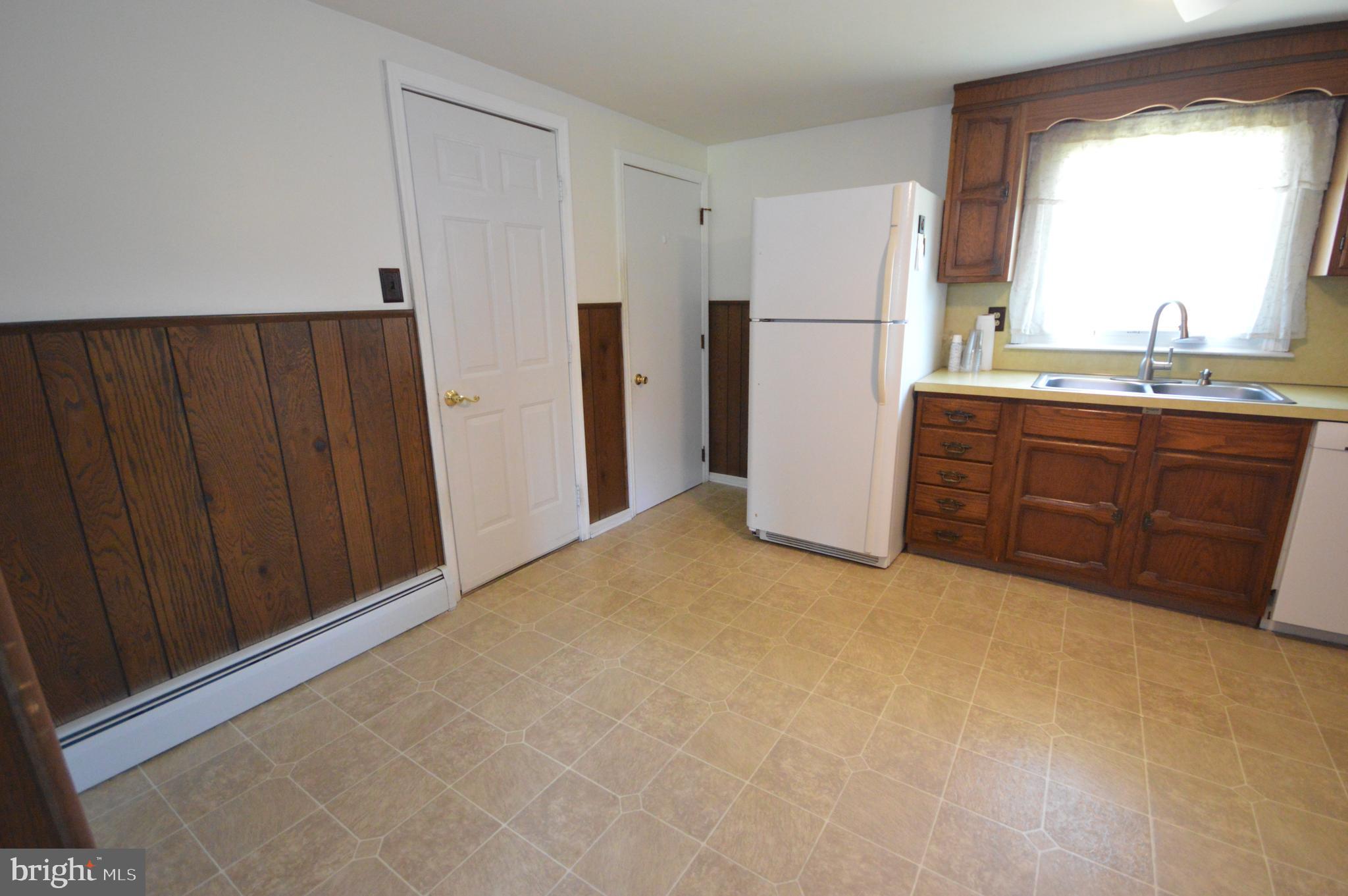 512 East Avondale Road West Grove, PA 19390 - Photo 6 of 25