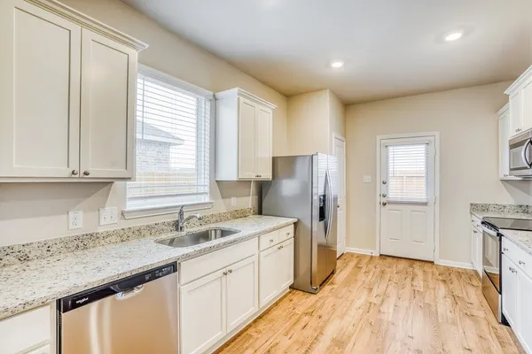 $1,995 | 7527 Tipton Meadow Way, Richmond, TX 77469