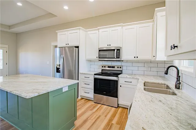 $420,000 | 280 Southwest Business 13 Highway, Warrensburg, MO 64093