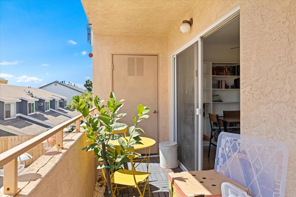 8166 Lemon Grove Way, Unit B Lemon Grove, CA 91945 - Photo 14 of 38 a vase of flowers sitting on a table