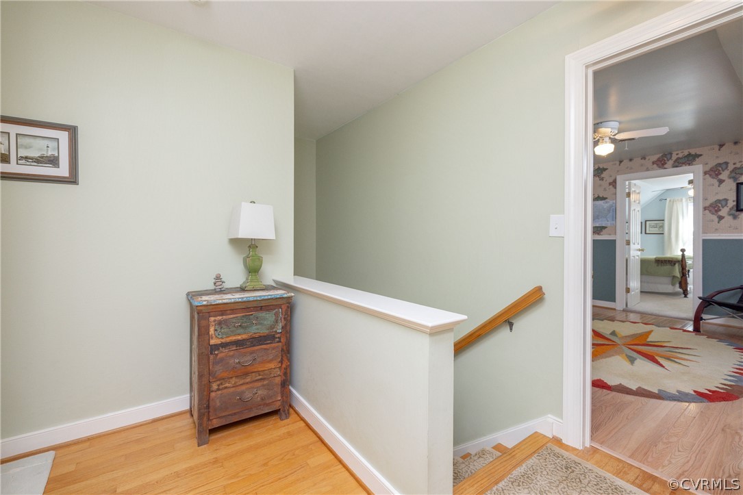 5421 Hunters Trail Road Goochland, VA 23063 - Photo 24 of 50 a view of a hallway with entryway