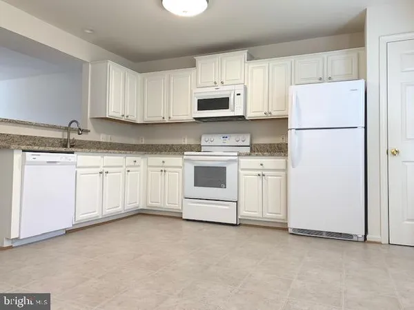 $2,250 | 411 Independence Drive, Stafford, VA 22554