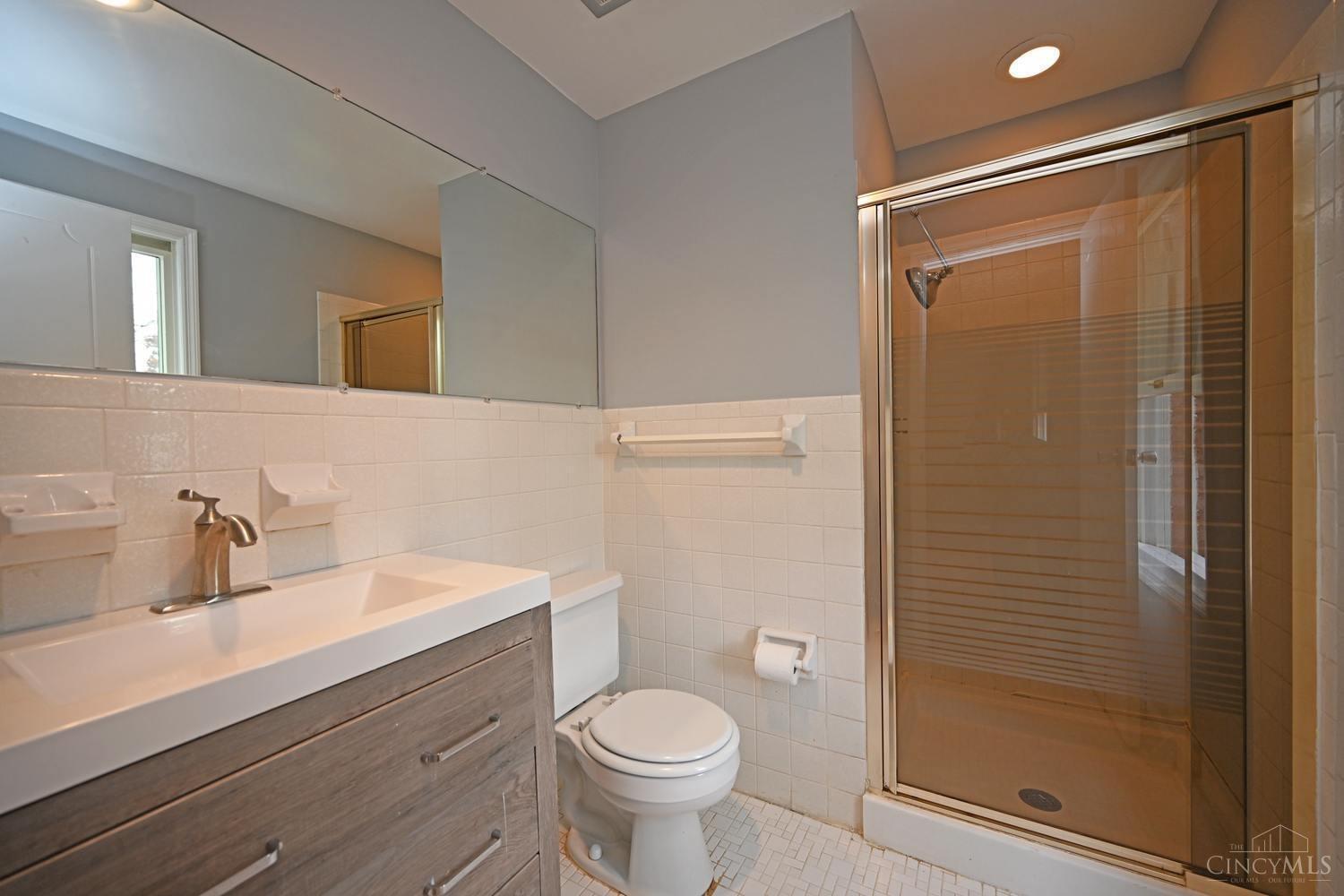 779 Ackley Road Cincinnati, OH 45255 - Photo 25 of 35 Gallery Image 25