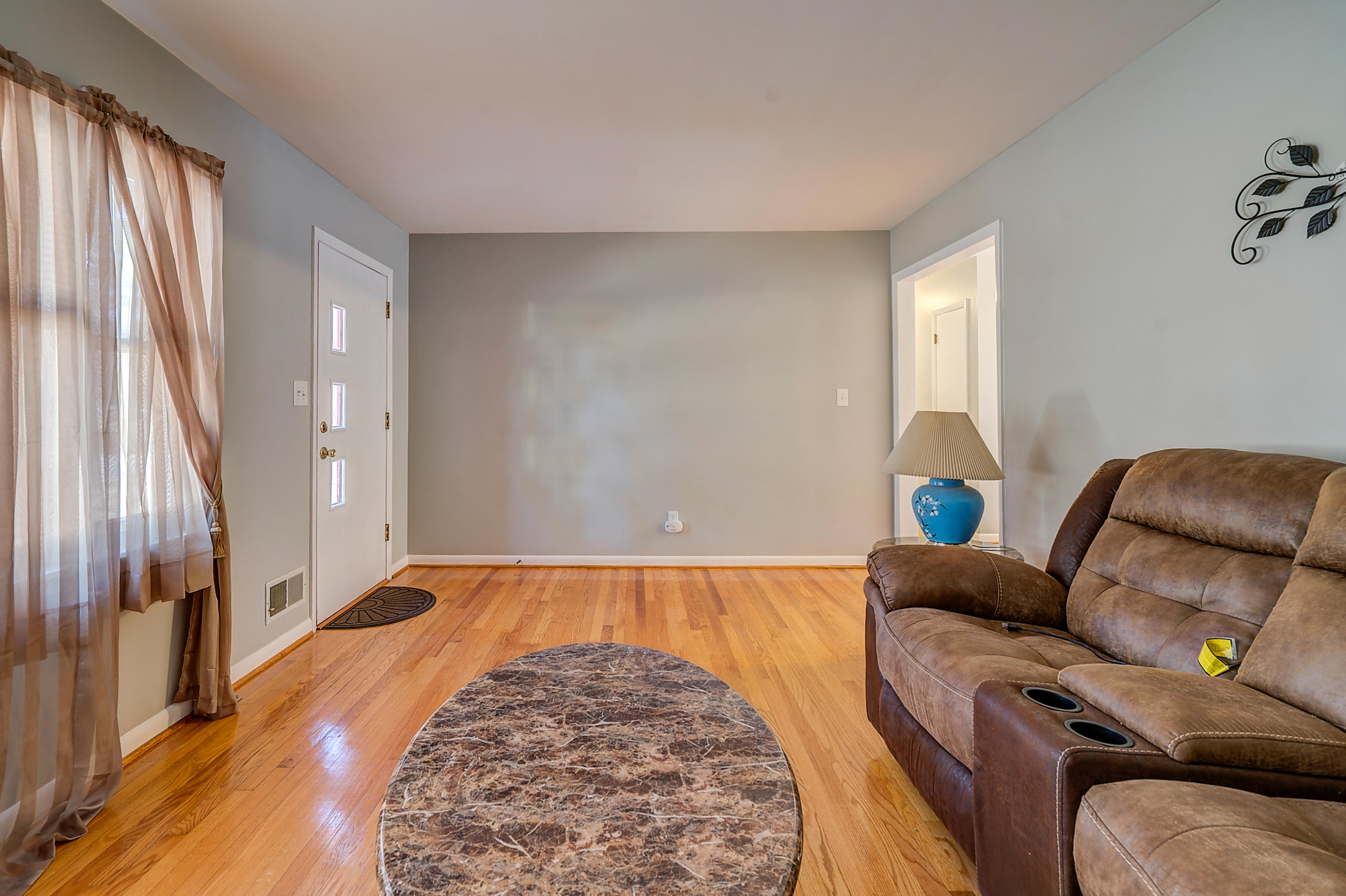 5514 Castle Rock Road Roanoke, VA 24018 - Photo 5 of 28 DSC00146_47_48_49_50