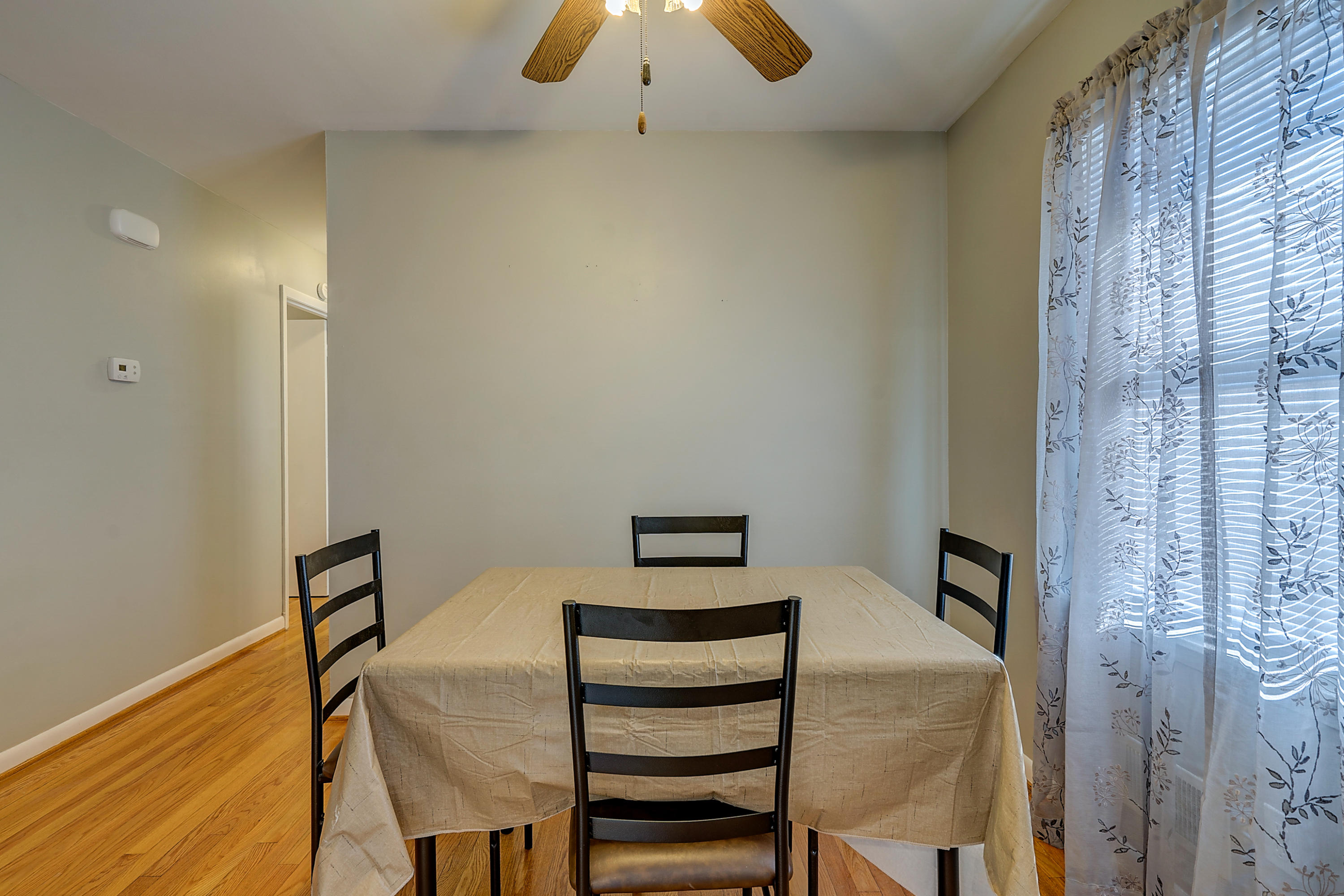 5514 Castle Rock Road Roanoke, VA 24018 - Photo 7 of 28 DSC00176_77_78_79_80