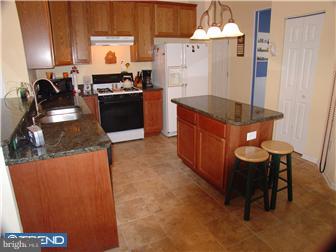 30 Avalon Road Pennington, NJ 08534 - Photo 5 of 12 Kitchen