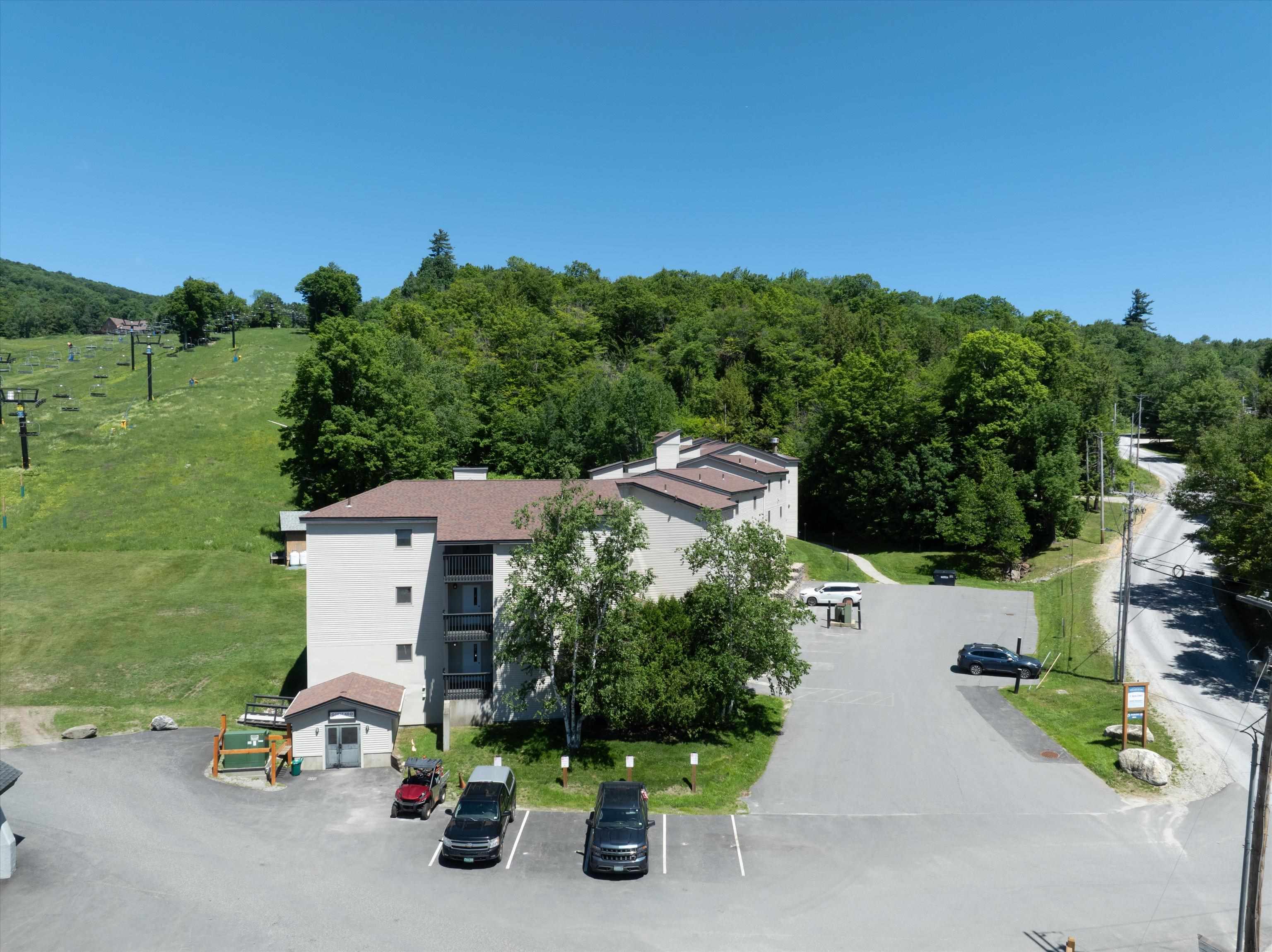 109 Okemo Ridge Road, Unit C307 Ludlow, VT 05149 - Photo 20 of 27 Gallery Image 20