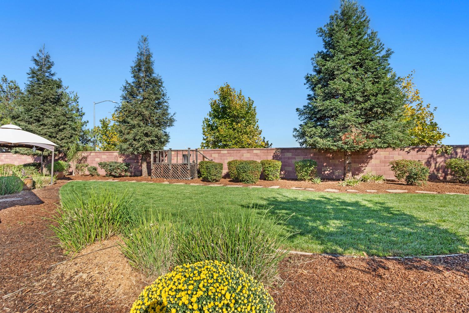 12088 Runswick Court Rancho Cordova, CA 95742 - Photo 32 of 54 6,180 sq ft lot (approx)