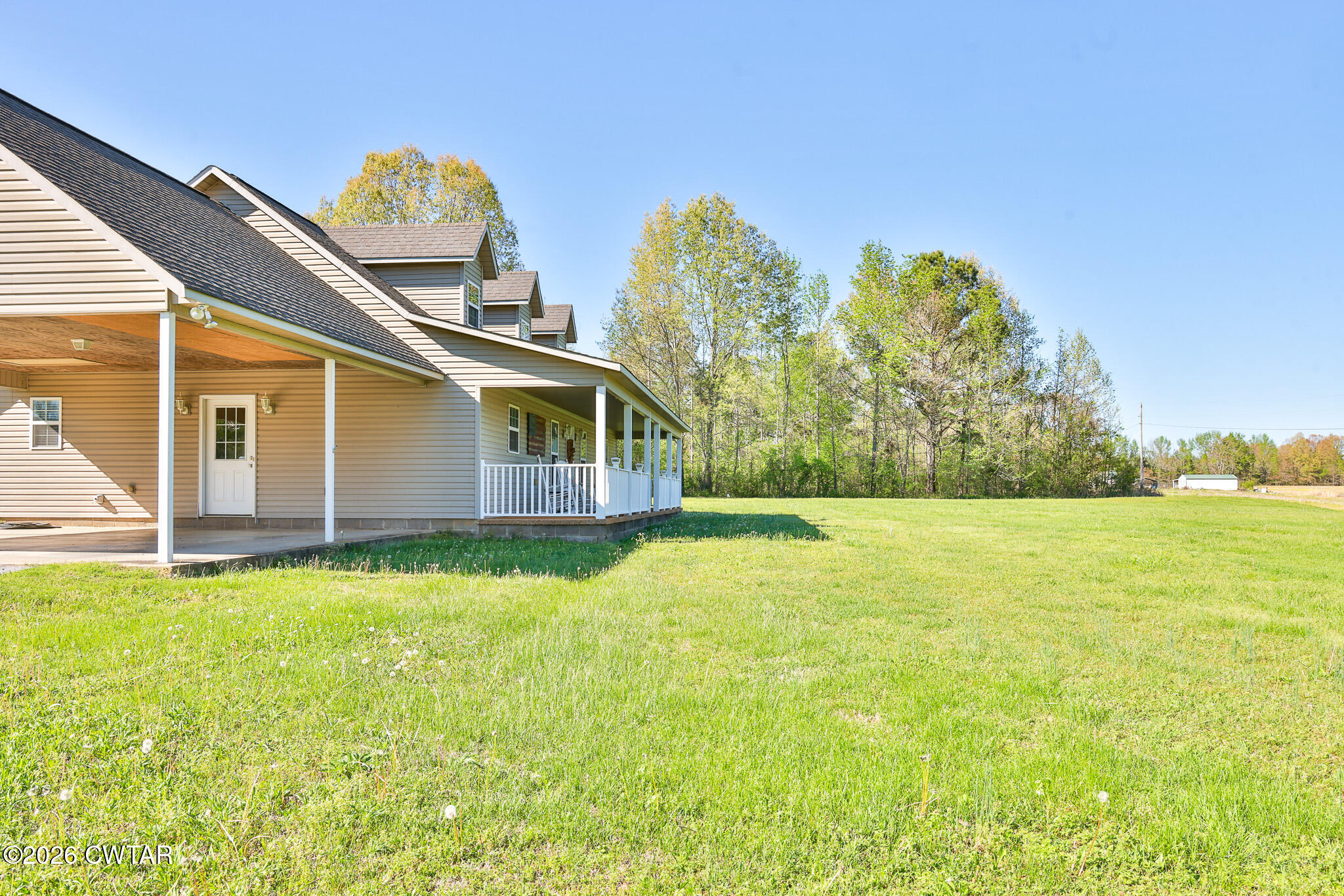 821 Cochran Road Greenfield, TN 38230 - Photo 2 of 36 FT8A3435