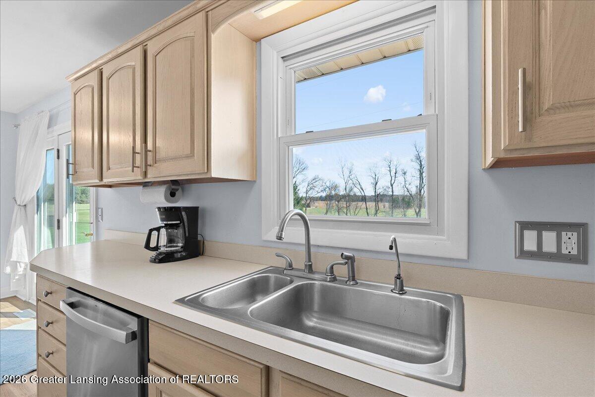 2475 Yallup Road St. Johns, MI 48879 - Photo 9 of 37 38-Media Jett - 36
