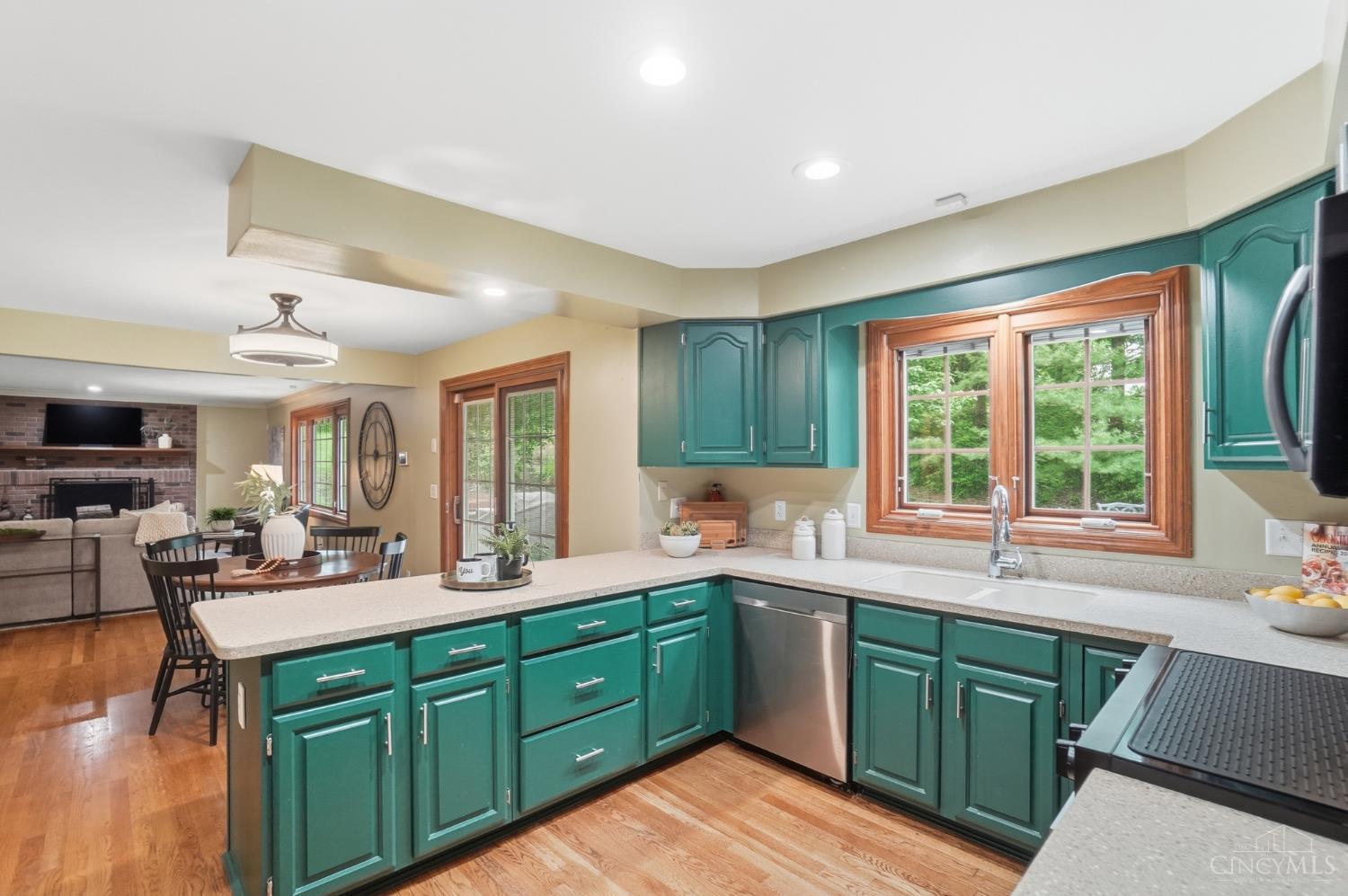 5807 Gaines Road Cincinnati, OH 45247 - Photo 14 of 85 Gallery Image 14