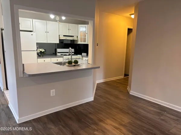 $2,600 | 481 Hawthorne Place, Morganville, NJ 07751