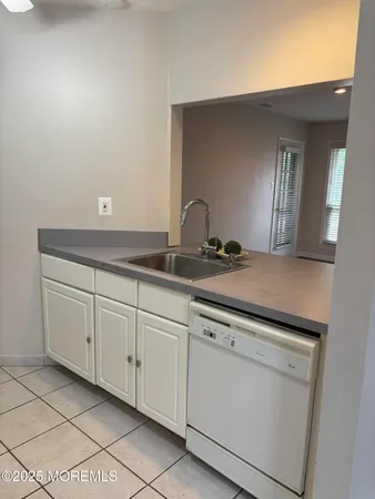 $2,600 | 481 Hawthorne Place, Morganville, NJ 07751