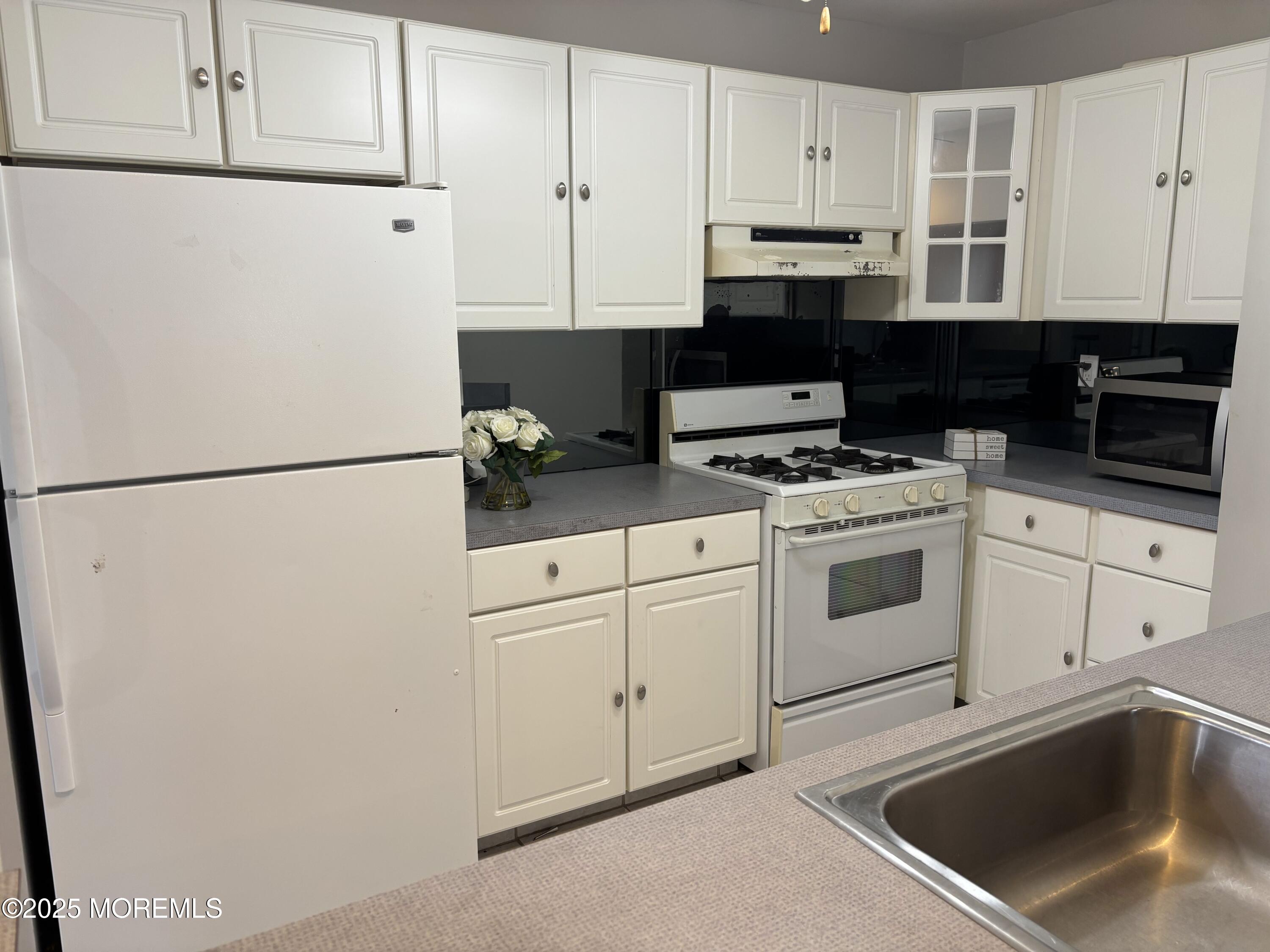 481 Hawthorne Place Morganville, NJ 07751 - Photo 18 of 36 IMG_8860