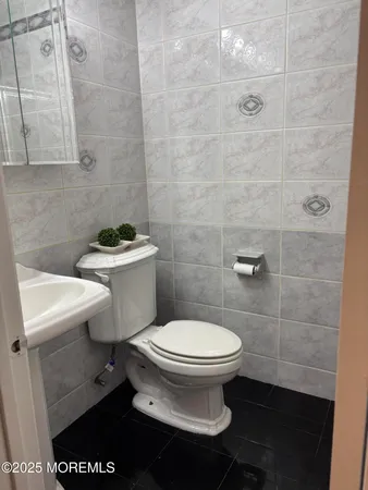 $2,600 | 481 Hawthorne Place, Morganville, NJ 07751