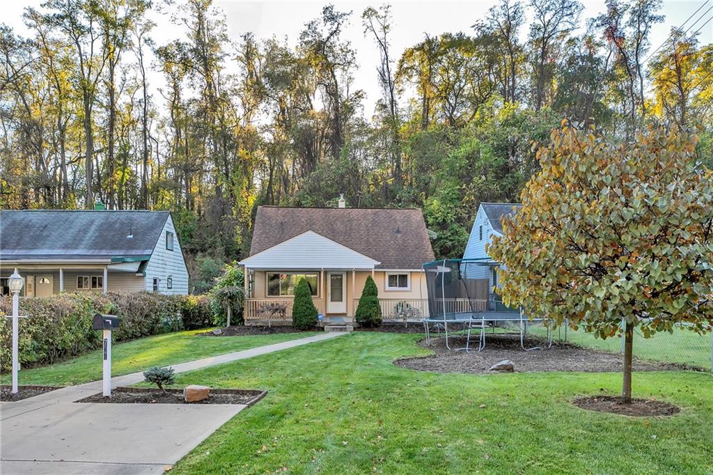 734 Jefferson Road Pittsburgh, PA 15235 - Photo 1 of 29