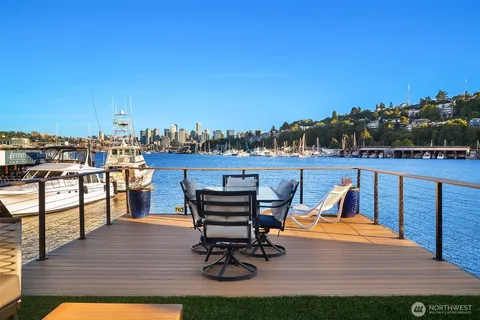 $650,000 | 1301 North Northlake Way, Seattle, WA 98103