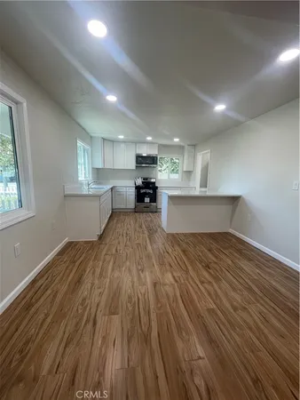 $3,200 | 500 South Illinois Street, Anaheim, CA 92805