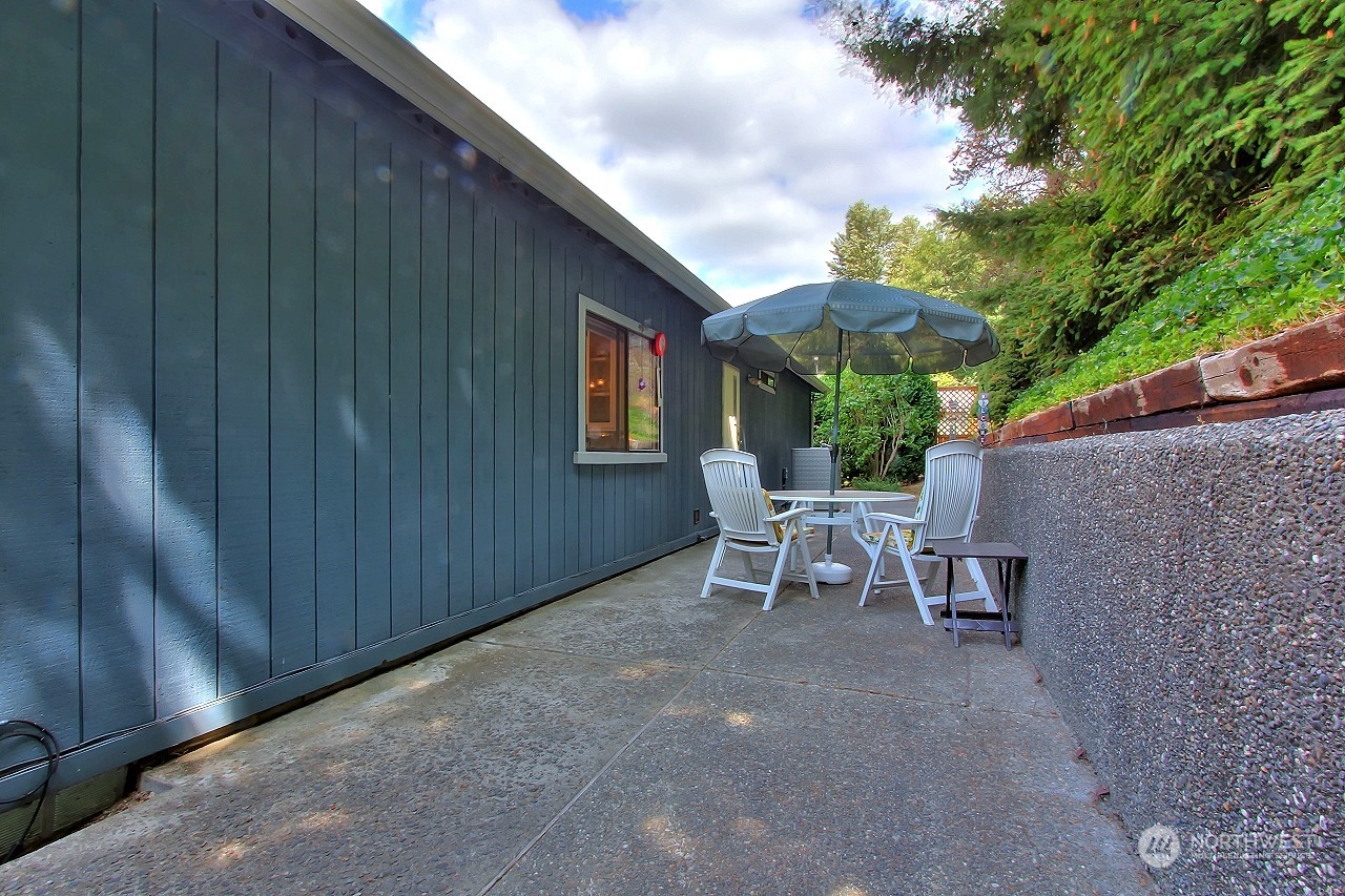 23705 7th Place West Bothell, WA 98021 - Photo 28 of 40