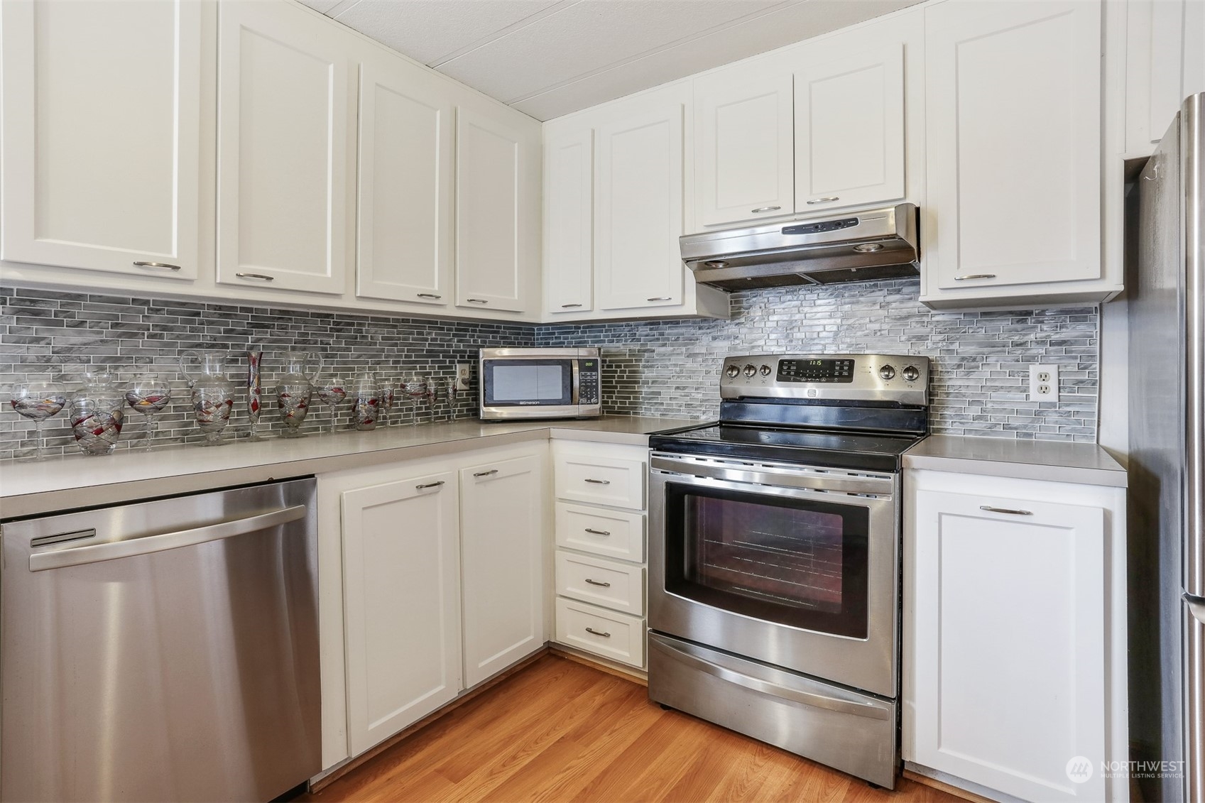 23705 7th Place West Bothell, WA 98021 - Photo 8 of 40
