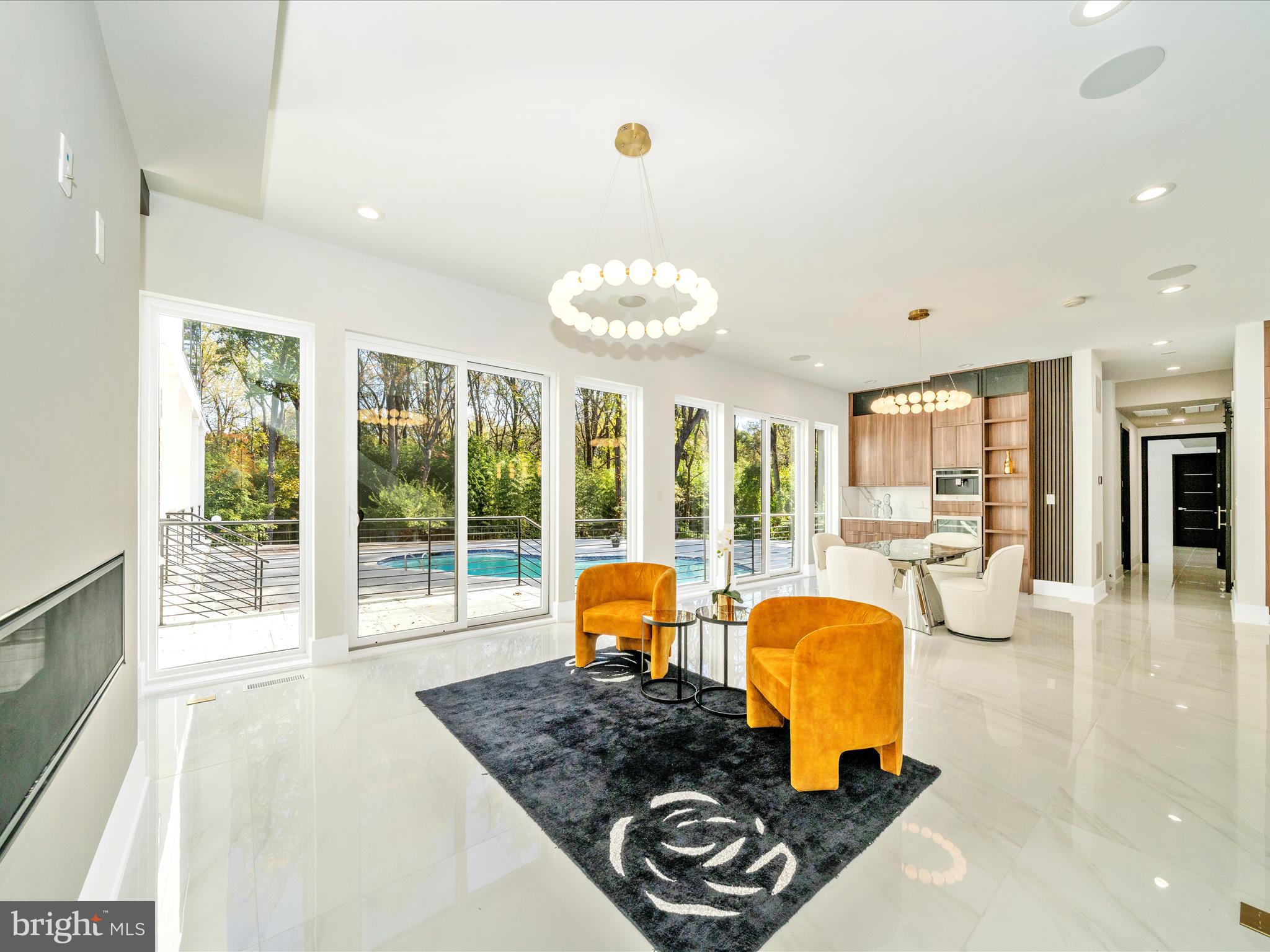 2209 Hunter Mill Road Vienna, VA 22181 - Photo 16 of 102 Family Room