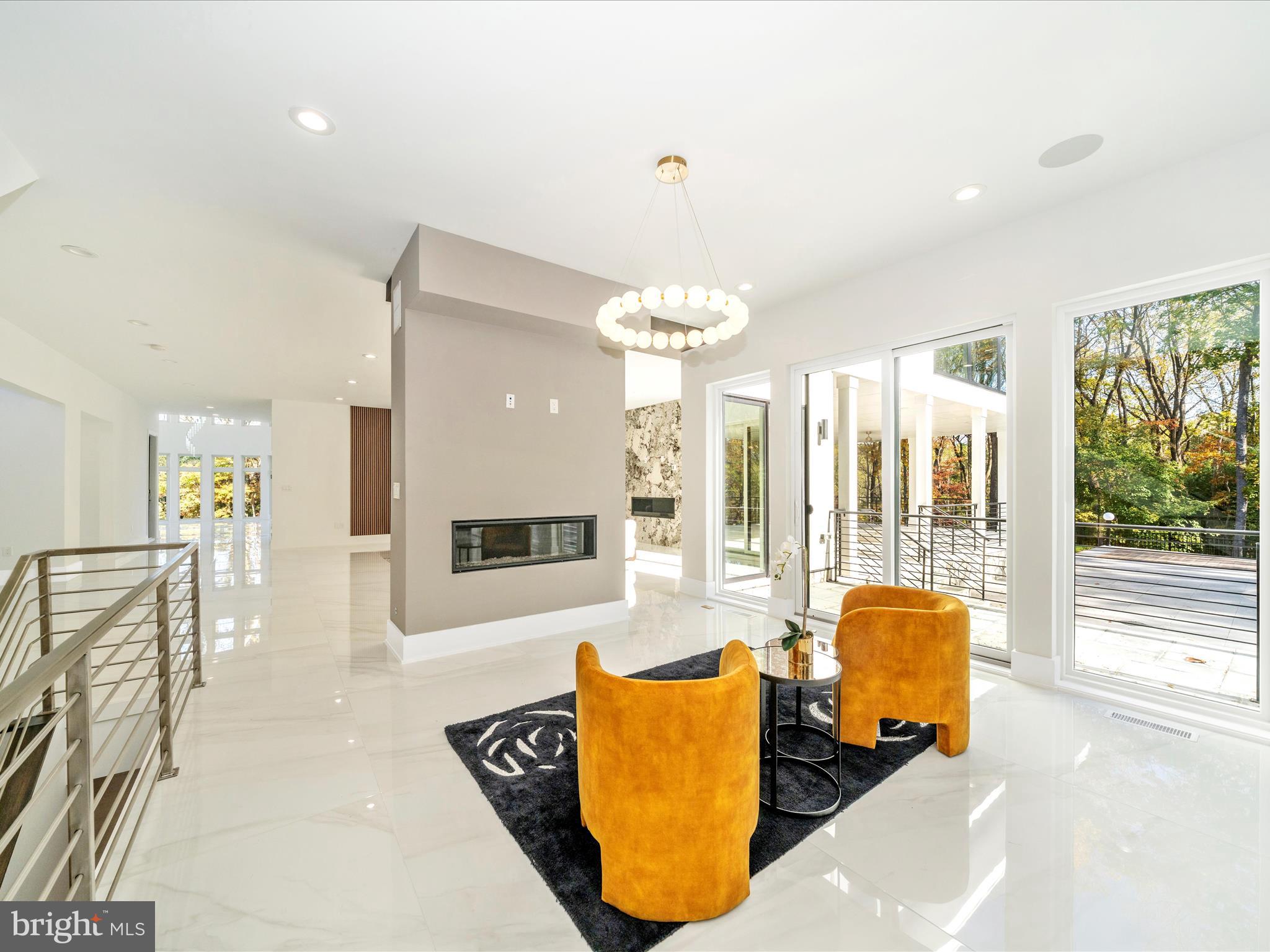 2209 Hunter Mill Road Vienna, VA 22181 - Photo 18 of 102 Family Room