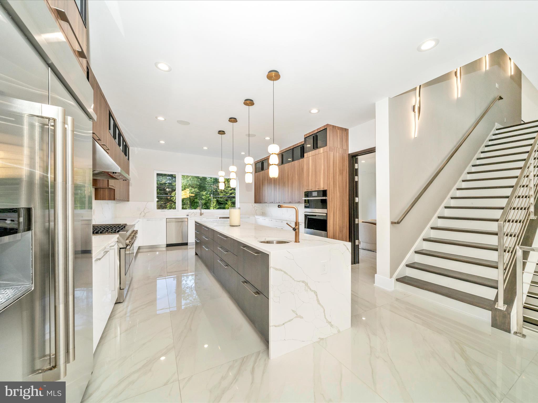 2209 Hunter Mill Road Vienna, VA 22181 - Photo 23 of 102 Kitchen