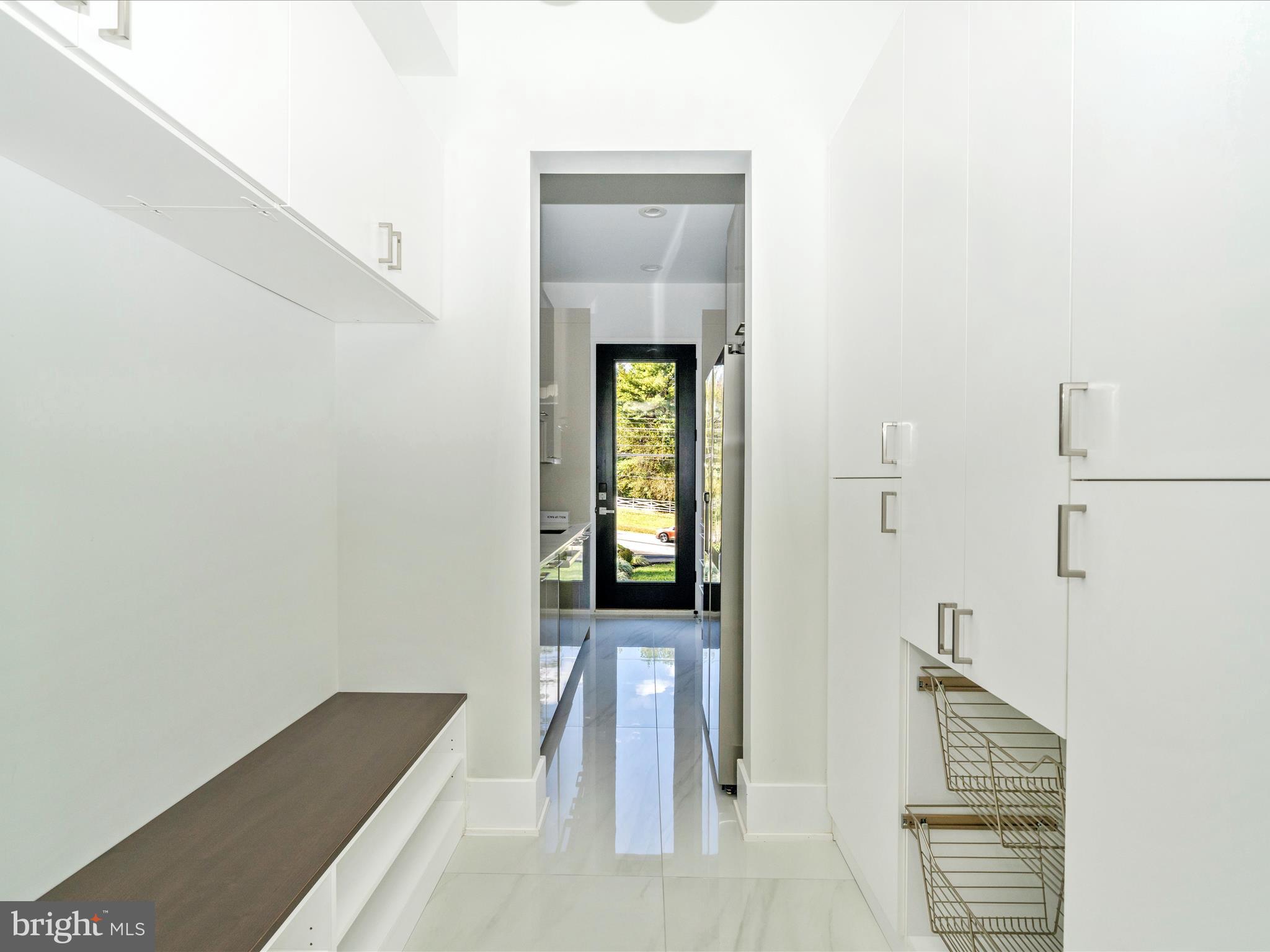 2209 Hunter Mill Road Vienna, VA 22181 - Photo 29 of 102 Kitchen