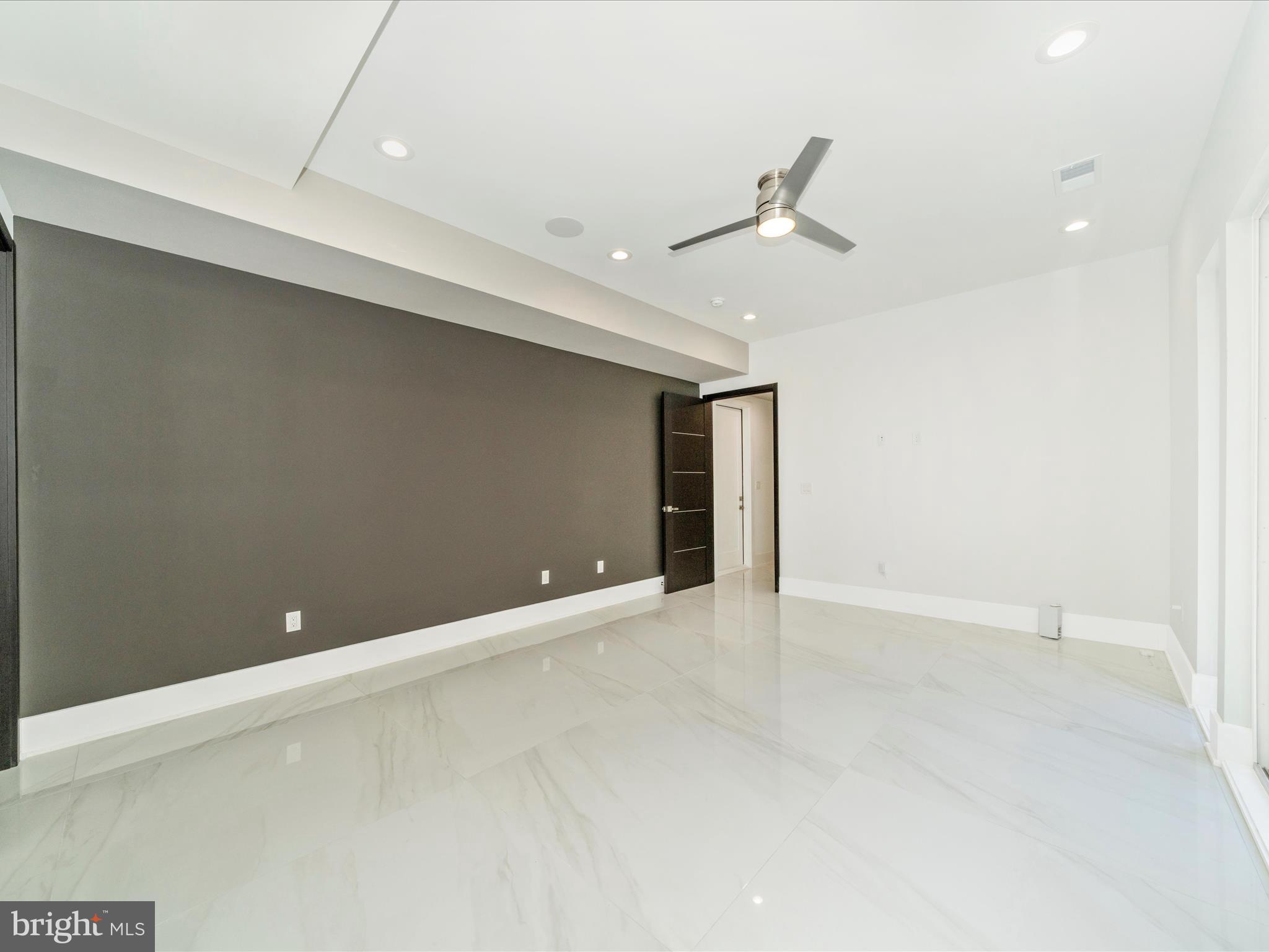 2209 Hunter Mill Road Vienna, VA 22181 - Photo 39 of 102 Bedroom 2