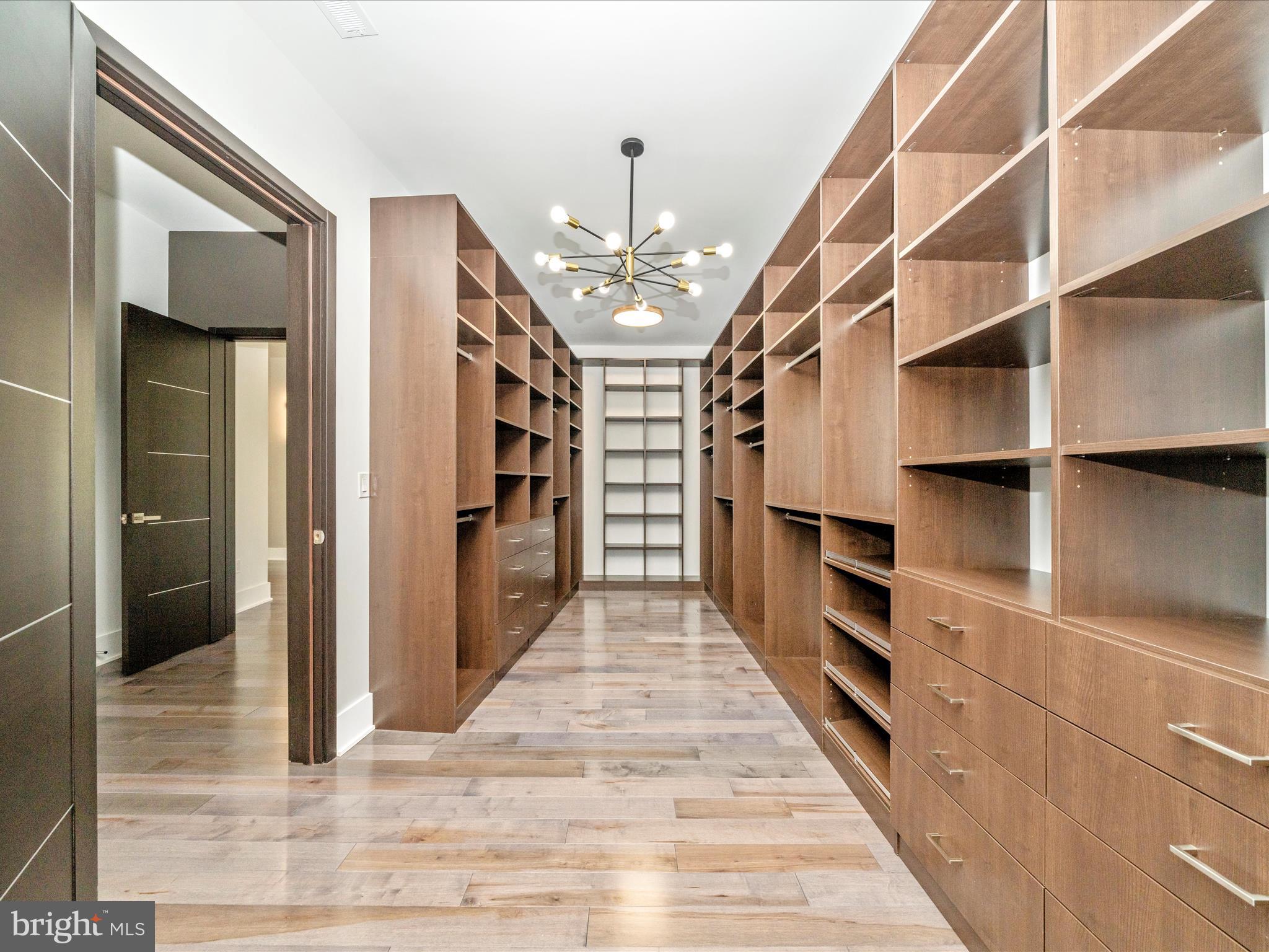 2209 Hunter Mill Road Vienna, VA 22181 - Photo 49 of 102 Walk in Closet