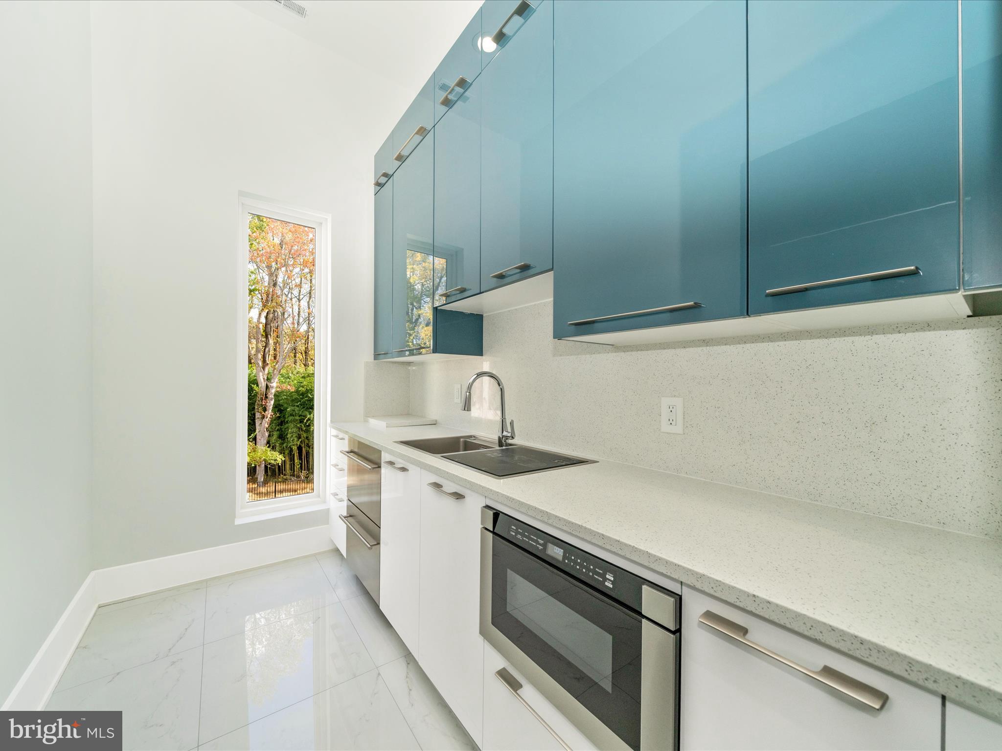 2209 Hunter Mill Road Vienna, VA 22181 - Photo 69 of 102 Kitchen 2