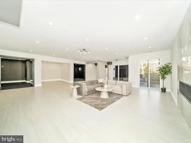 $4,200,000 | 2209 Hunter Mill Road, Vienna, VA 22181